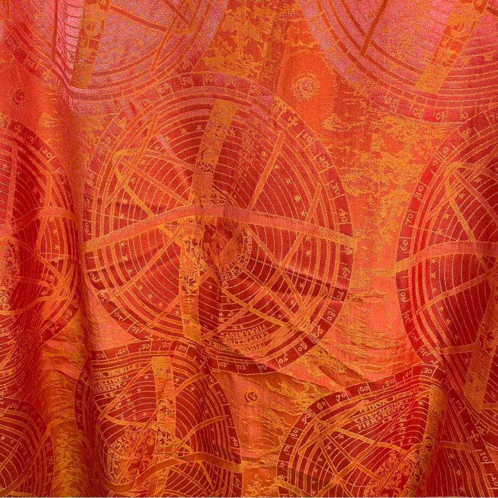 Le Coq Sportif Rare Celestial Compass Print Vibrant Orange and Pink Windbreaker - Picture 10 of 13